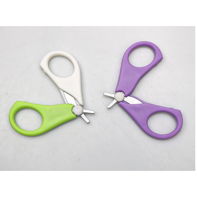 Veilige baby-nagelknipper-scha - Baby Products Essentials recensie en prijs